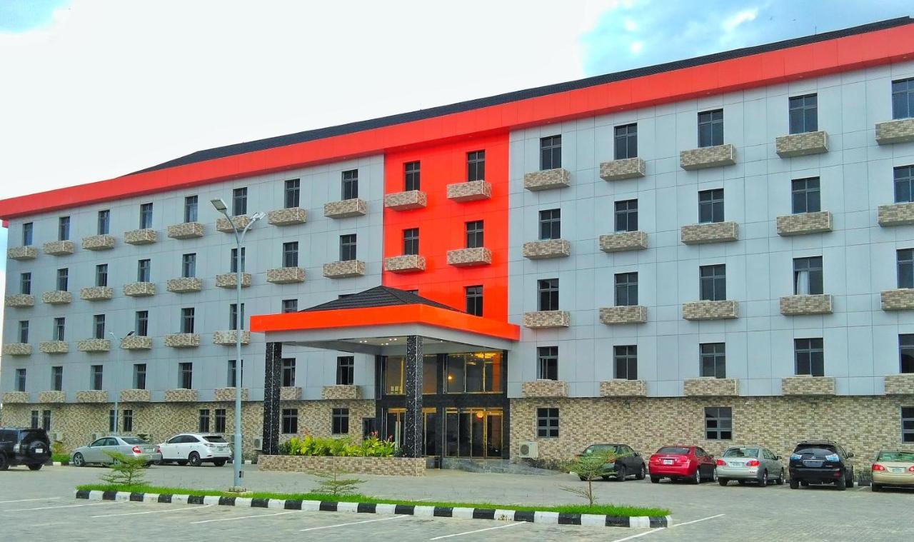 Wetland Hotel Ughelli Buitenkant foto
